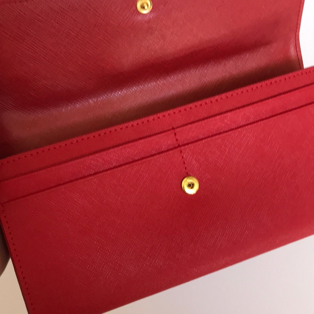 NEW Michael Kors Wallet in Peony